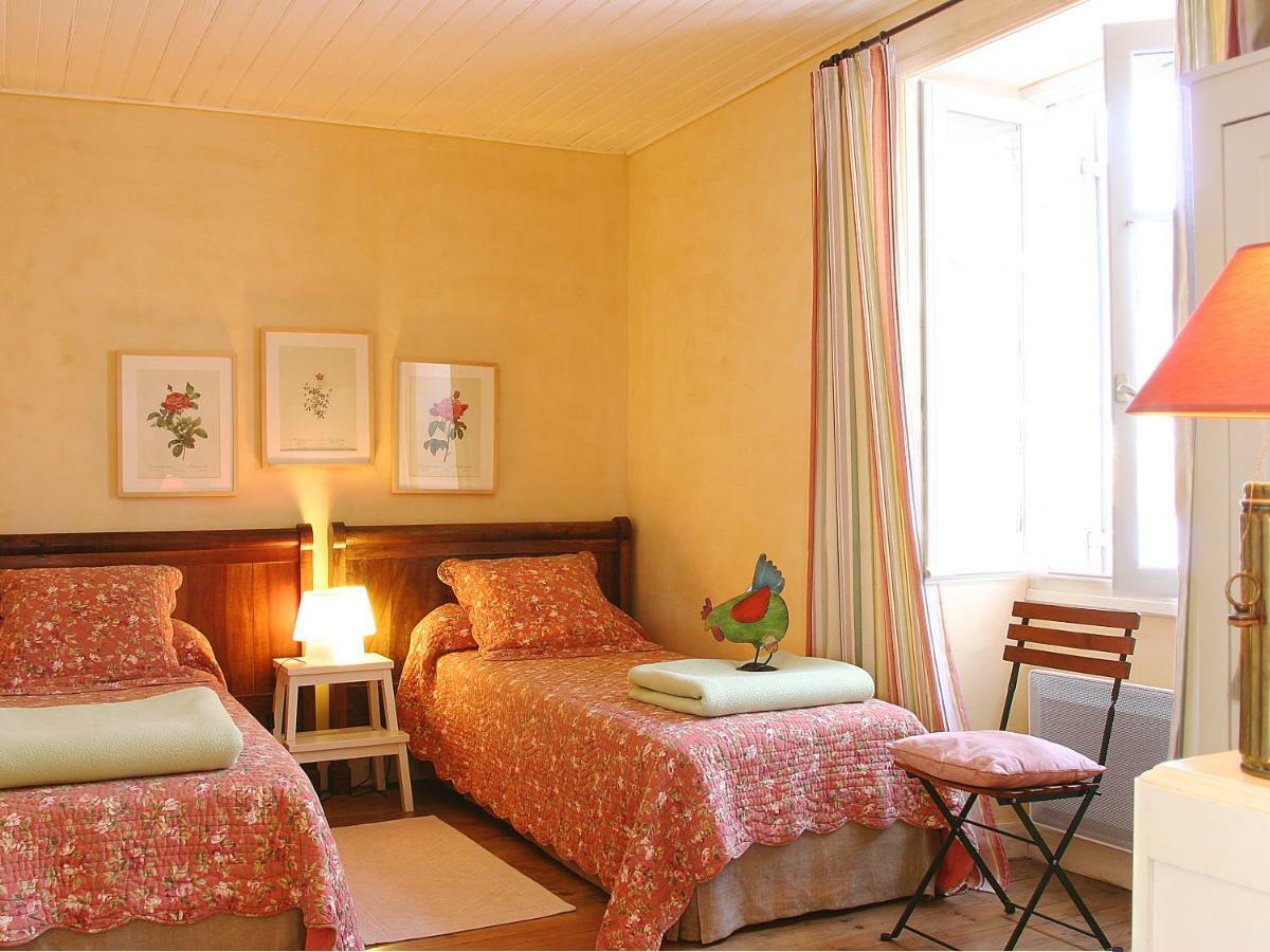 Villa La Chartreuse du Maine à Cubjac Extérieur photo